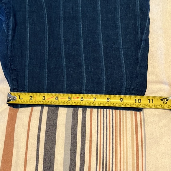 Banana Republic Linen Shorts - Picture 9 of 9